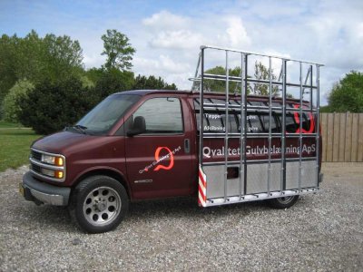26-chevy-glassrack.JPG