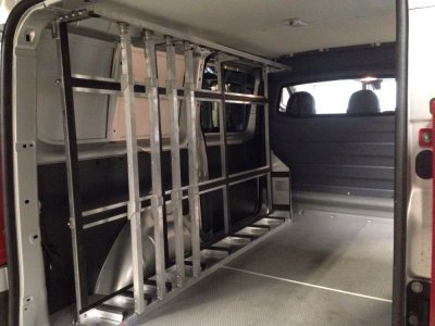 13-Interior-glassrack.JPG